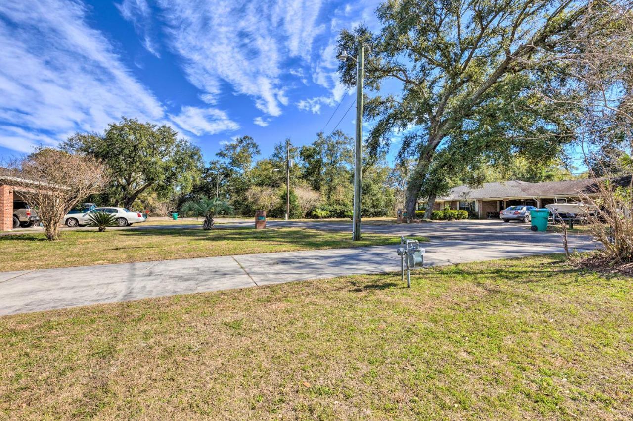 Stunning Gulfport Getaway About 1 Mi To The Beach エクステリア 写真